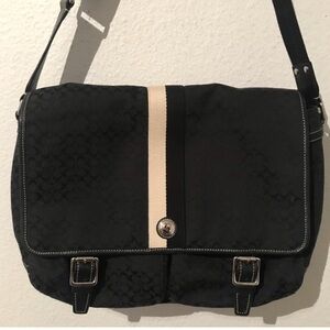 Coach Voyager Messenger Tote